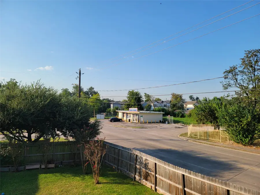 8136 N Main Street, Houston, TX 77022 - Image #3