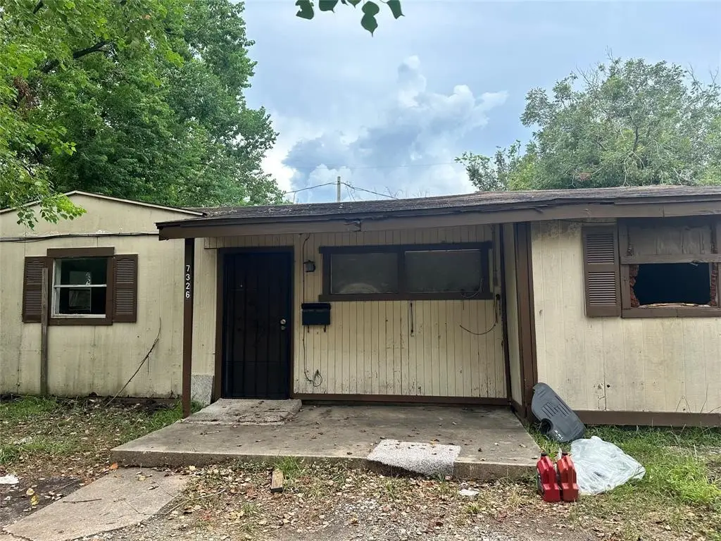 7326 Le Havre Road, Houston, TX 77033 - #1