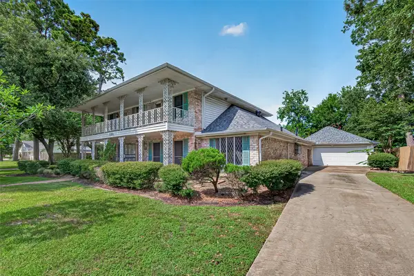 16806 Deep Pines Drive, Spring, TX 77379