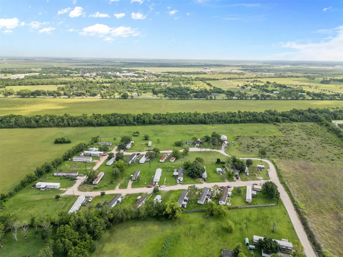 354 Private Road 620, Bay City, TX 77414 - Image #1