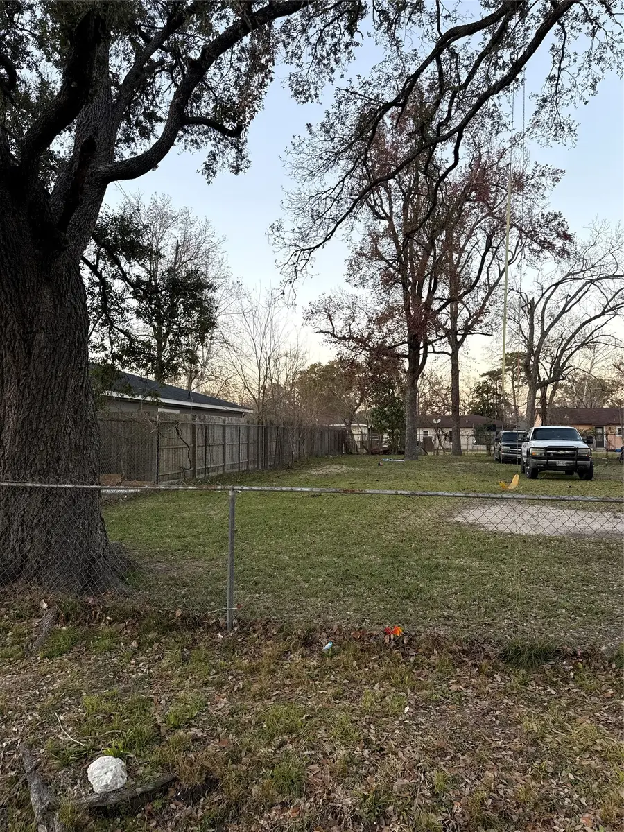 8135 Laura Koppe Road, Houston, TX 77028 - #3