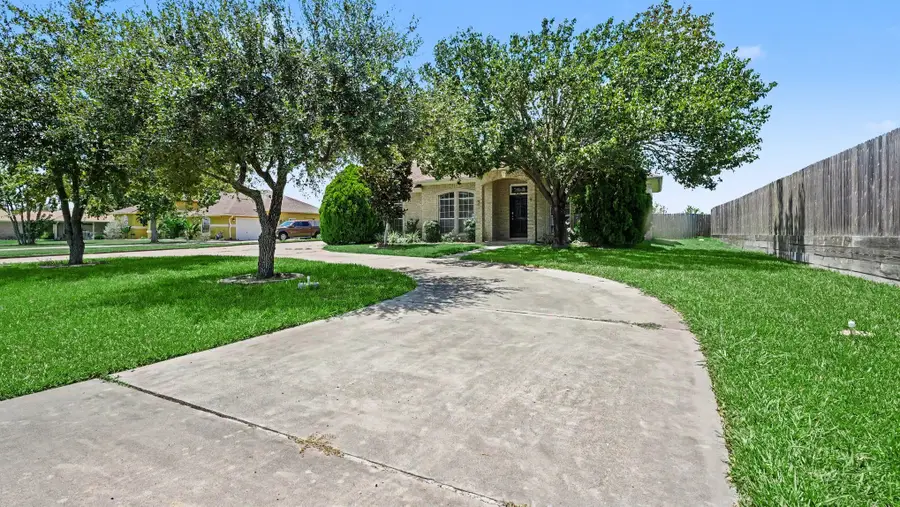 426 27th Street, San Leon, TX 77539 - #3