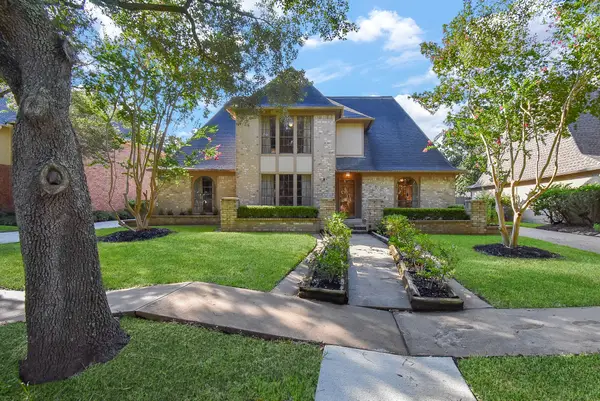 2311 Stephens Grant Drive, Sugar Land, TX 77479
