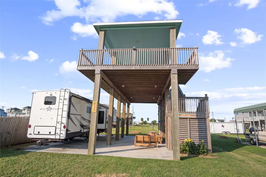 855 S Sage Road, Crystal Beach, TX 77650 - Image #3