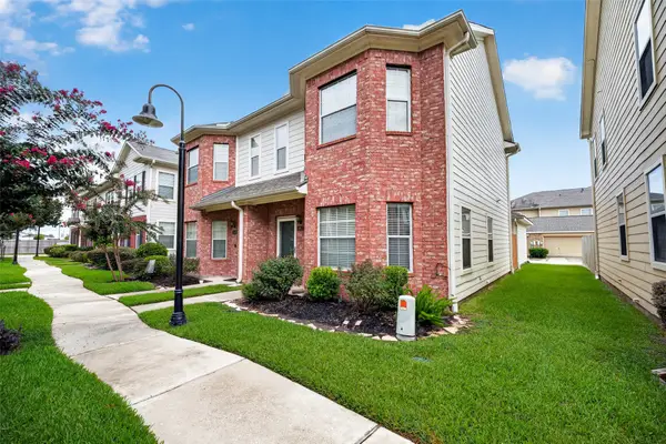 1911 Kemah Village Drive, Kemah, TX 77565