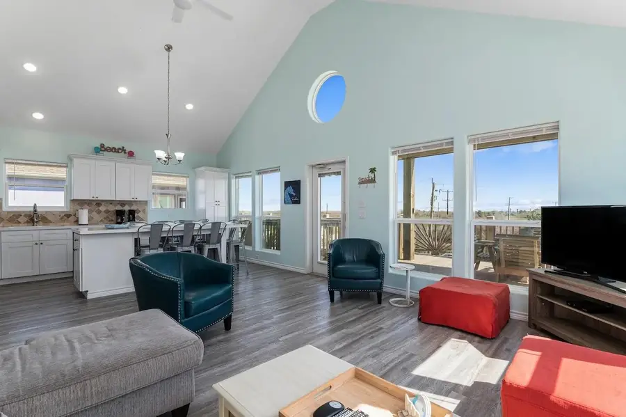 985 Gordon Drive, Gilchrist, TX 77617 - #3