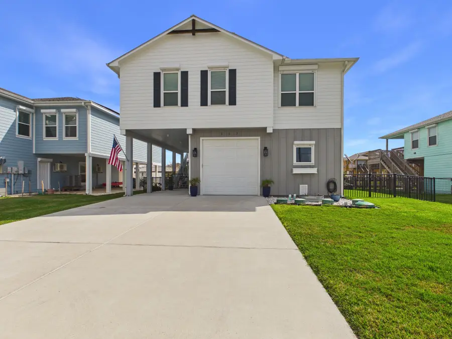 117 Ball Street, Rockport, TX 78382 - #2
