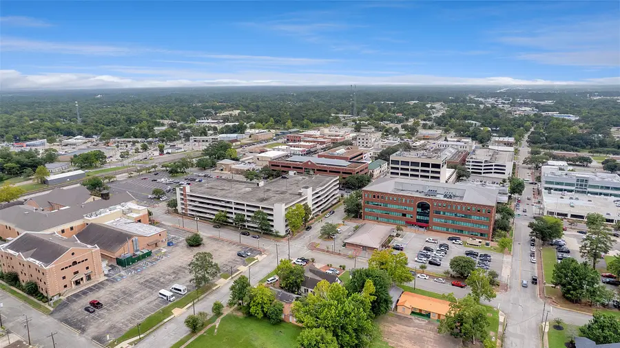 317 W Lewis Street, Conroe, TX 77301 - Image #2