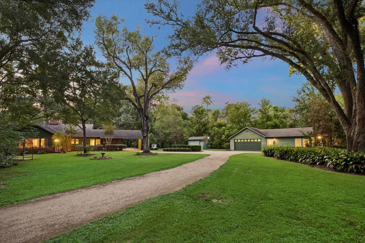 26 W Rivercrest Drive, Houston, TX 77042 - #1