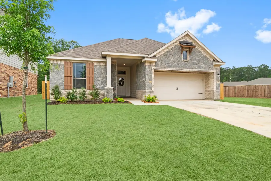 12259 N Chestnut Hills Drive, Conroe, TX 77303 - Image #2