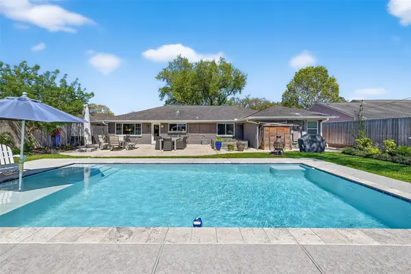 4325 Willowbend Boulevard, Houston, TX 77035