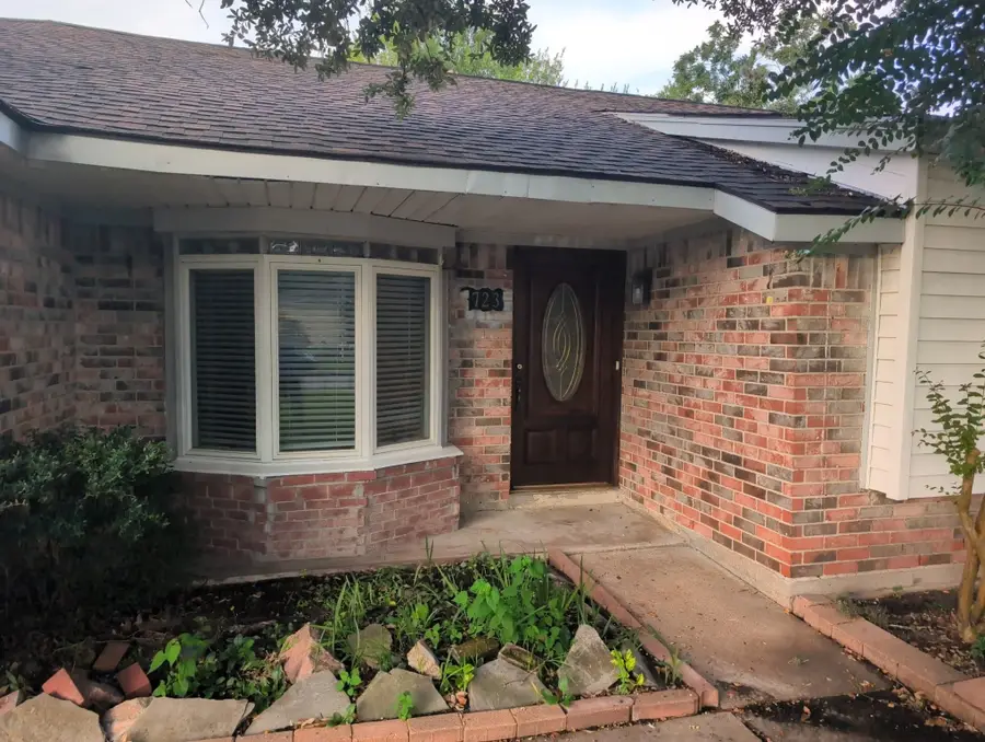 723 Martin Lane, Missouri City, TX 77489 - Image #2