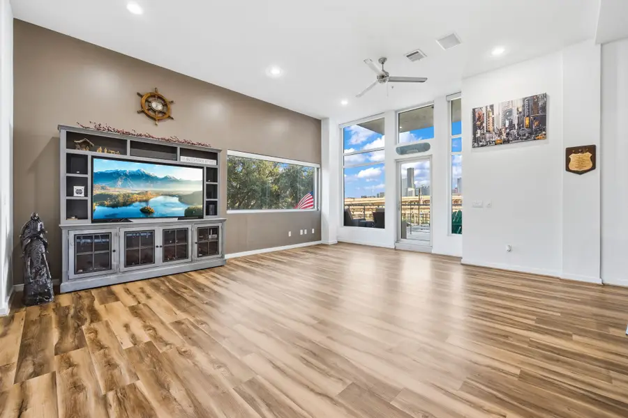 102 Quitman Street Street #201, Houston, TX 77009 - Image #3