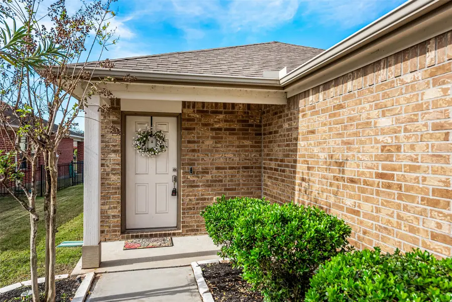 614 Shoreside Drive, Richmond, TX 77469 - Image #2
