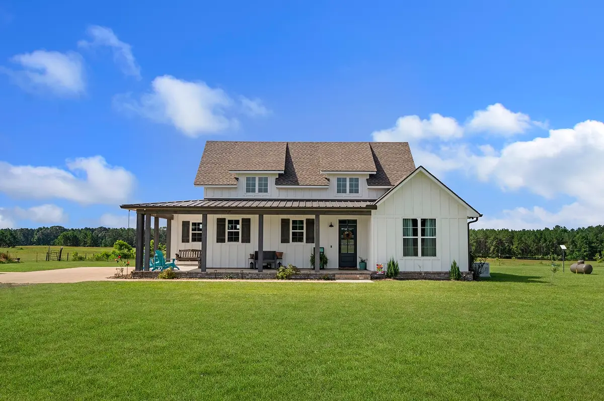 224 James King Rd, Zavalla, TX 75980 - Image #1