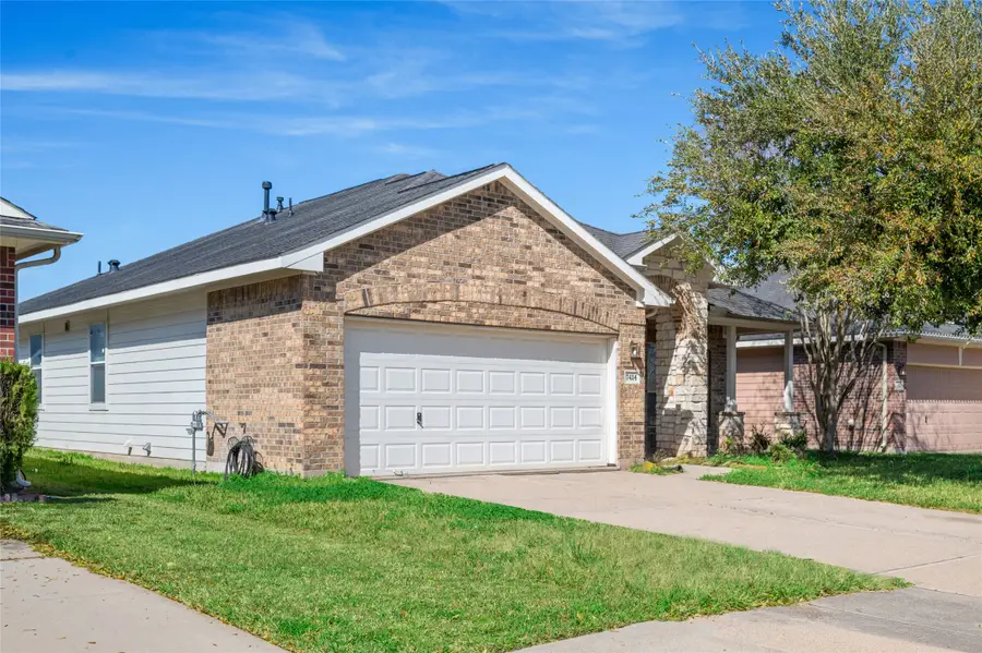 7414 Sabinal Creek Drive, Richmond, TX 77407 - #3