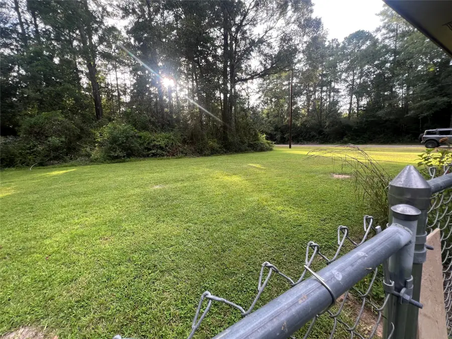 104 Black Oak Drive, Village Mills, TX 77663 - Image #3