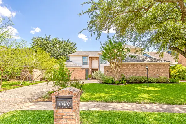 10307 Piping Rock Lane, Houston, TX 77042