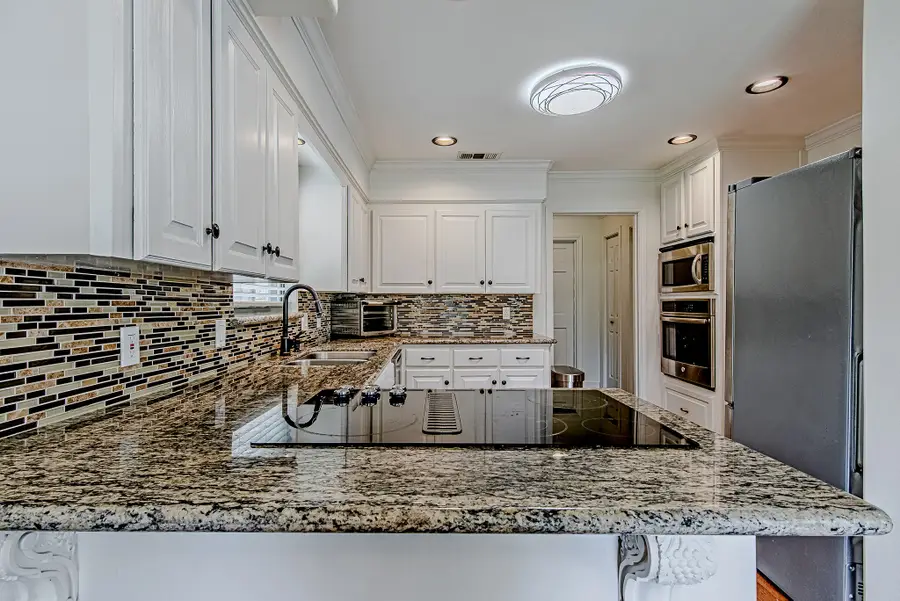 10307 Piping Rock Lane, Houston, TX 77042 - #2