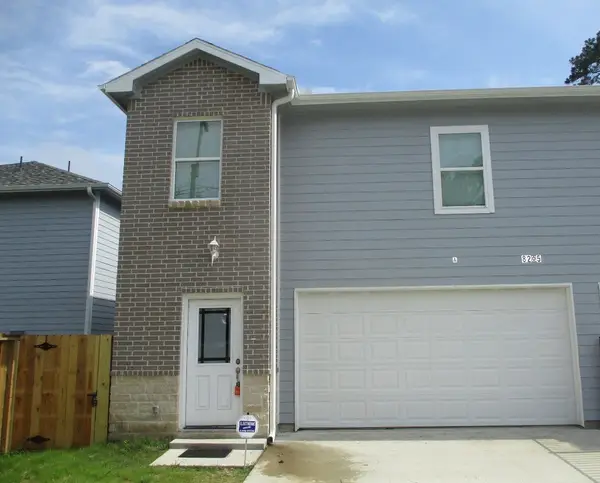 8205 Oak Knoll Lane #A, Houston, TX 77028