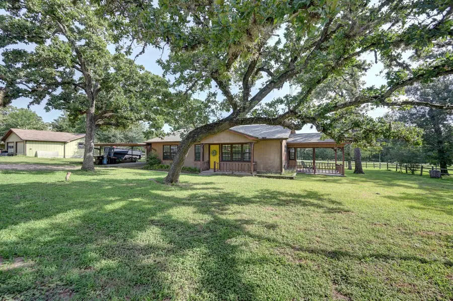 9470 Lake Forest Circle, Brenham, TX 77833 - #2