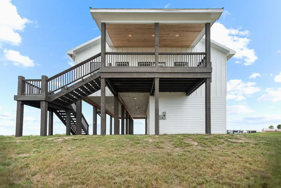 809 W Taylor Avenue, Port O Connor, TX 77982 - #3