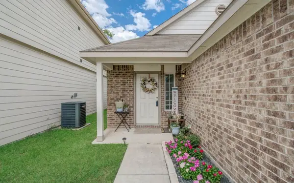 25416 Grotto Falls Lane, Porter, TX 77365