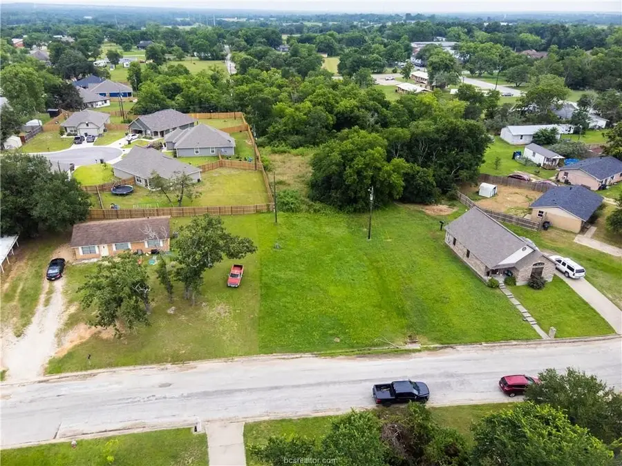 401 W Kleb Street, Caldwell, TX 77836 - Image #2