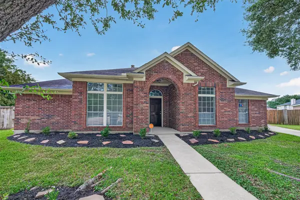1906 Tall Gum Drive, Fresno, TX 77545
