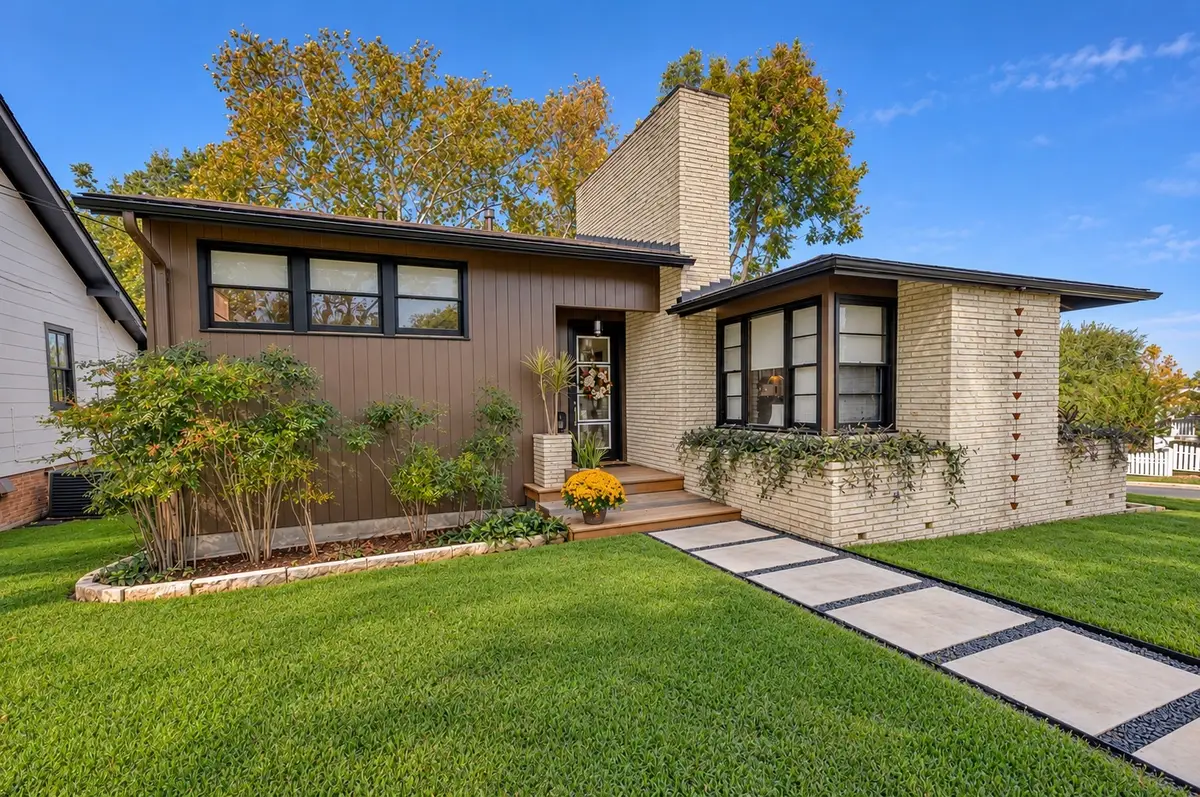 703 Alma Street, Brenham, TX 77833 - #1