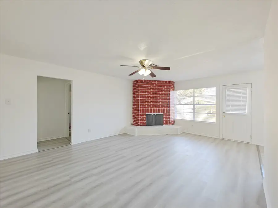 8818 Roos Road, Houston, TX 77036 - Image #3