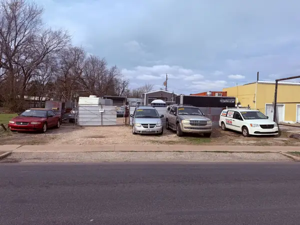 8904 Cullen Boulevard, Houston, TX 77051