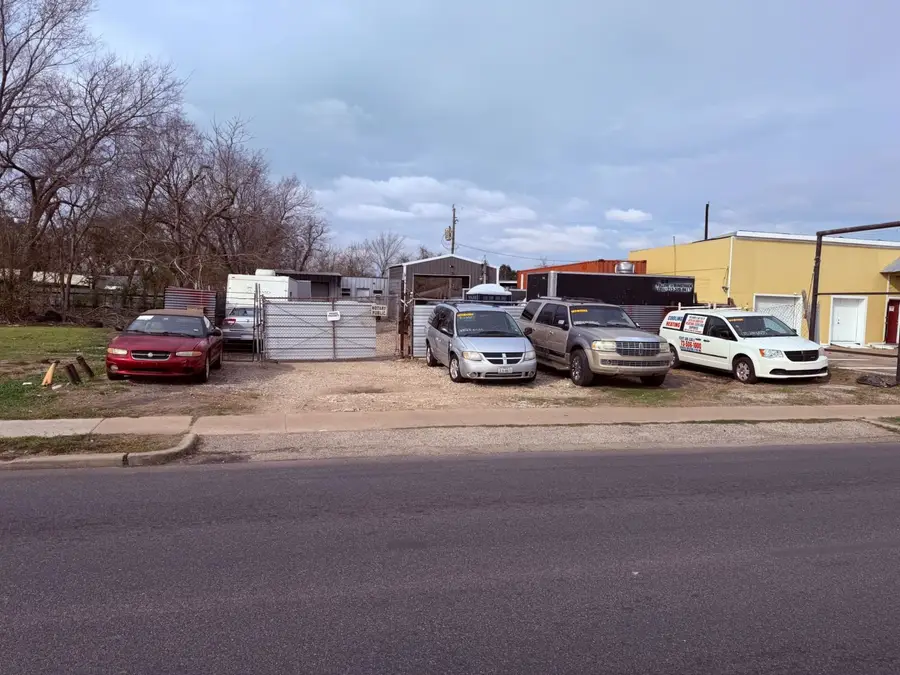 8904 Cullen Boulevard, Houston, TX 77051 - Image #3