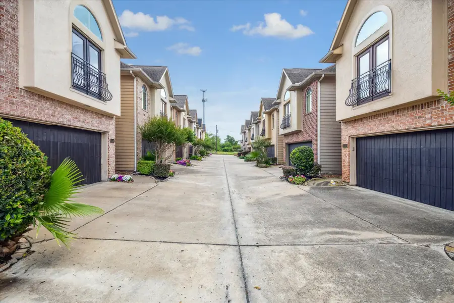 210 Grove Street, Houston, TX 77020 - Image #2