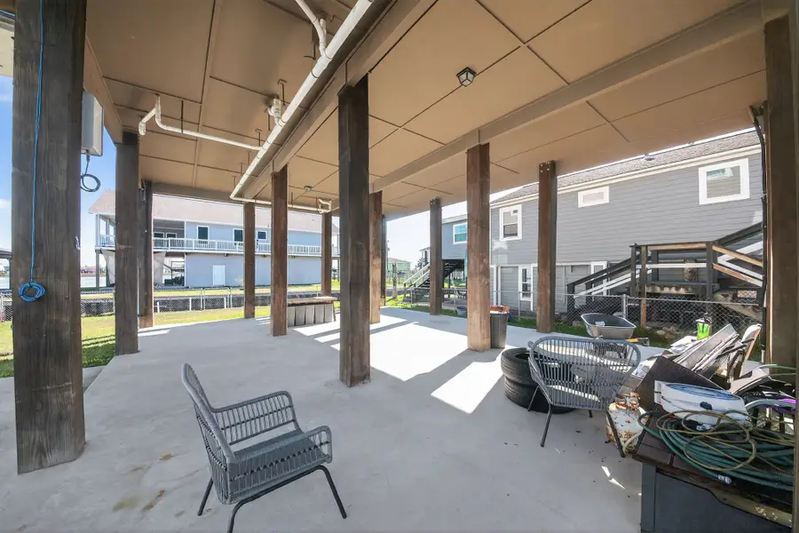 7017 Delesandri Drive, Hitchcock, TX 77563 - Image #3