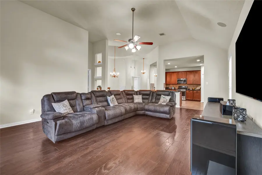108 Woodridge Crossing, Clute, TX 77531 - #3