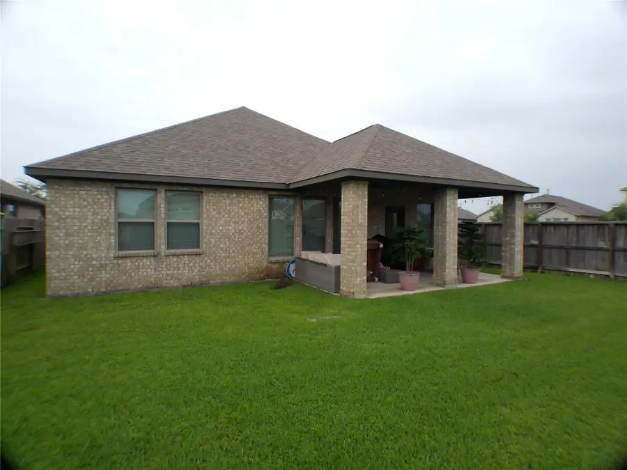 2710 Ocean Key Drive, La Marque, TX 77568 - #2