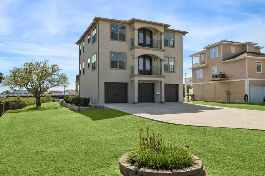 2001 Oceanview Drive, Seabrook, TX 77586 - #2