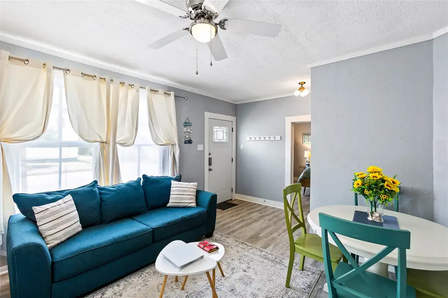 811 10th Street, Galveston, TX 77550 - #2