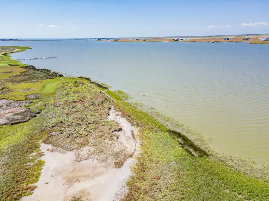 195 E Turtle Bay Cove Drive, Palacios, TX 77465 - #3