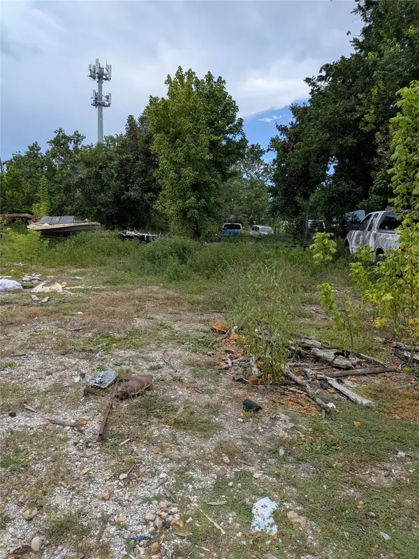 7310 Lockwood Drive, Houston, TX 77016