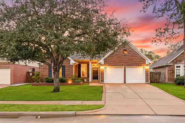 2234 Enchanted Isle Drive, Houston, TX 77062