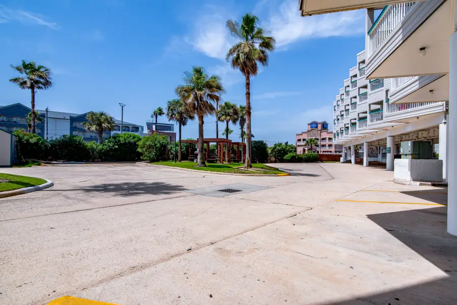 6102 Seawall Boulevard #215, Galveston, TX 77551 - #3