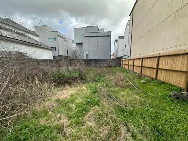 2308 Bevis Street, Houston, TX 77008