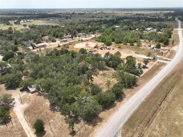 32687 Fm 1736 Road, Hempstead, TX 77445