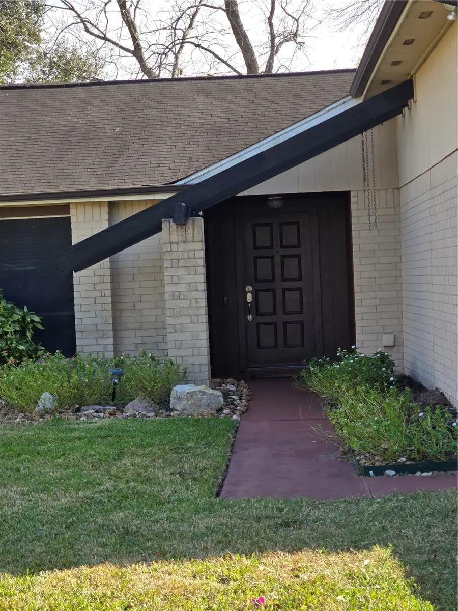 17706 Heritage Creek Drive, Webster, TX 77598 - Image #3