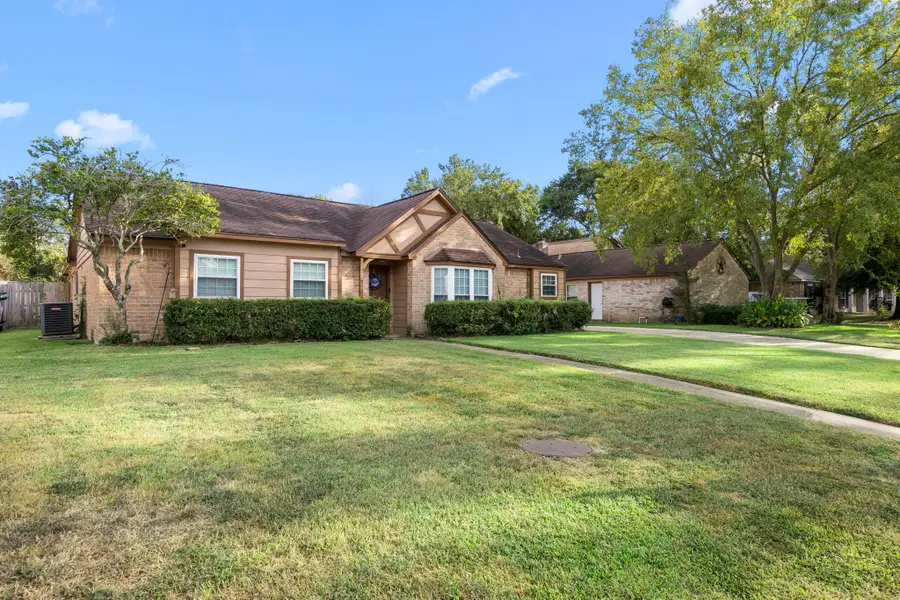 9714 Cantertrot Drive, Humble, TX 77338 - Image #2