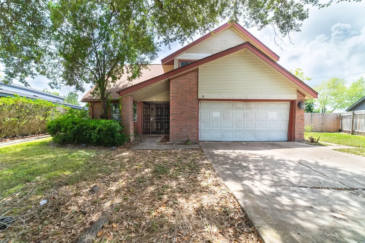 1203 Whispering Pine Drive, Missouri City, TX 77489 - Image #1