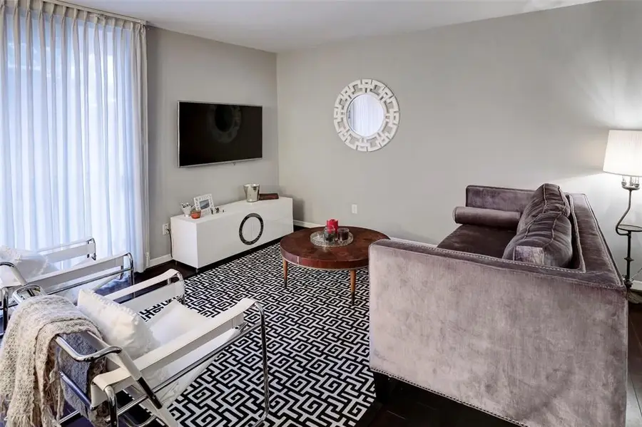 3401 Timmons Lane #26, Houston, TX 77027 - Image #3