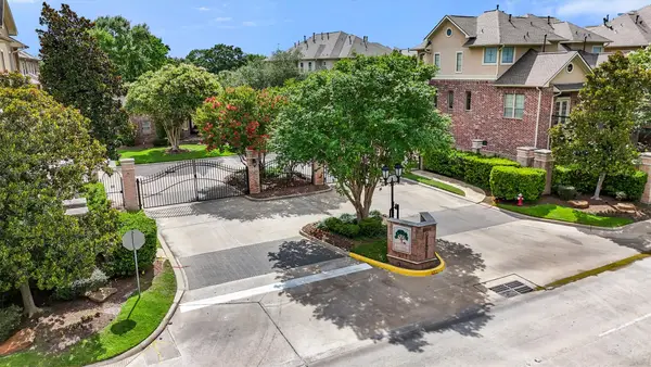 7818 Stoneyway Drive, Houston, TX 77040